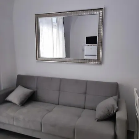 A San Lorenzo Netsuhe Apartamento